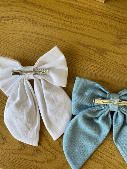 Grande barrette brodée 